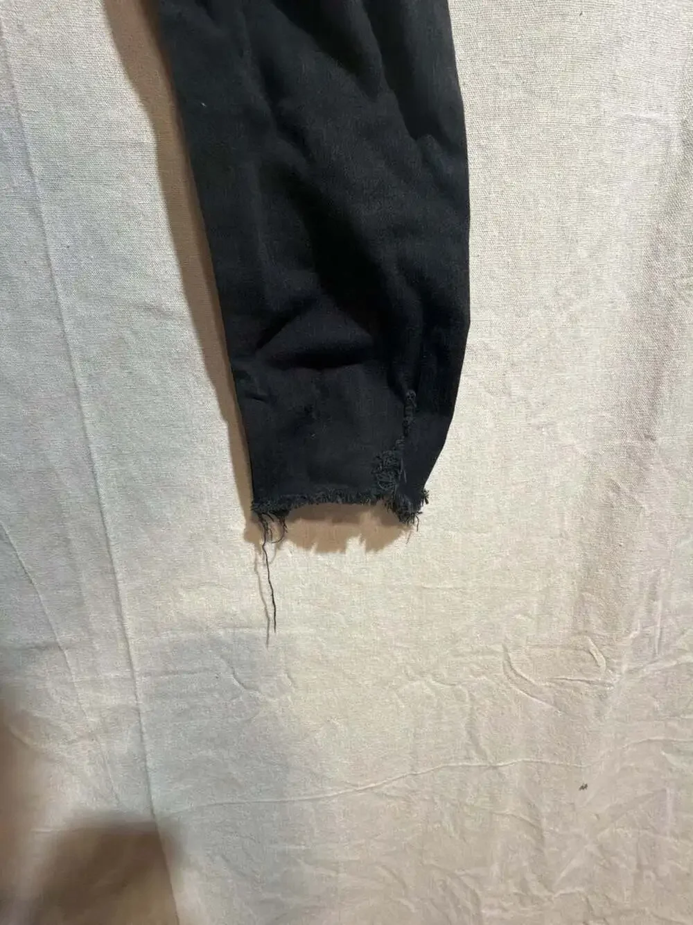 Free People Distressed Skinny Jeans Size 29R Black